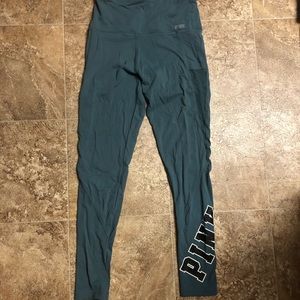 Gorgeous blue VS pink ultimate leggings